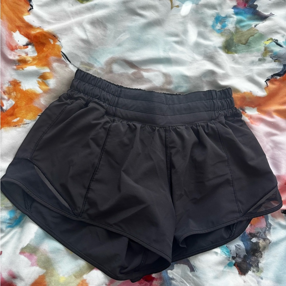 Lululemon black Hotty hot short
